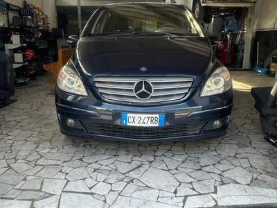 Mercedes-Benz Classe B CDI Chrome Blu/Azzurro usata Napoli