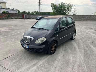 Lancia Musa 1.4 16V Platino NEOPATENTATI Bronzo usata Roncadelle