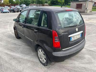 Lancia Musa 1.4 16V Platino NEOPATENTATI Bronzo usata Roncadelle