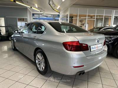 BMW Serie 5 520i 520 i- Service Ok Argento usata Monza