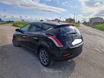 Lancia Delta DPF Platino Nero usata Gravina in Puglia
