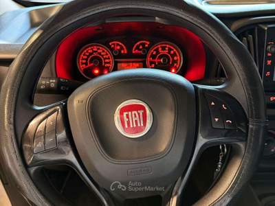 Fiat Doblò 1.6mjt 105cv FURGONE Bianco usata Salerno