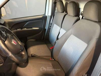Fiat Doblò 1.6mjt 105cv FURGONE Bianco usata Salerno