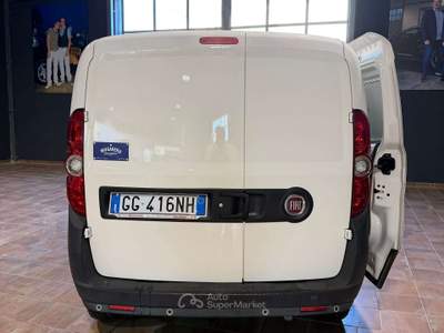 Fiat Doblò 1.6mjt 105cv FURGONE Bianco usata Salerno