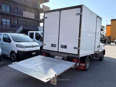 Iveco Daily 35C14 2.3hpi FRIGO CON SPONDA Bianco usata Salerno