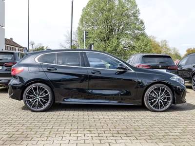 BMW Serie 1 120i 120 i Msport auto Head-up 2021 184cv Harman cardon camera 19" Nero usata Monte Compatri