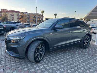 Audi Q8 286 CV quattro tiptronic Sport Grigio usata Sant'Anastasia