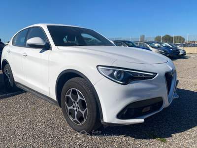 Alfa Romeo Stelvio 2.2 TD 190cv Q4 Aut. Super Business Bianco usata Fiumicino