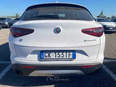 Alfa Romeo Stelvio 2.2 TD 190cv Q4 Aut. Super Business Bianco usata Fiumicino