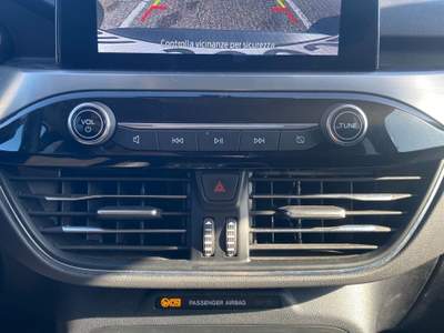 Ford Kuga Ecoblue 2wd 120cv Autom. TITANIUM Argento usata Fiumicino