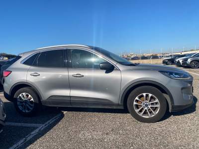 Ford Kuga Ecoblue 2wd 120cv Autom. TITANIUM Argento usata Fiumicino
