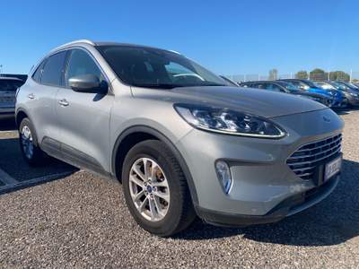 Ford Kuga Ecoblue 2wd 120cv Autom. TITANIUM Argento usata Fiumicino