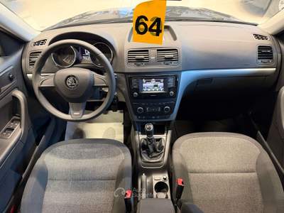 Skoda Yeti Yeti 2.0 tdi 4x4 E6 Nero usata Merano