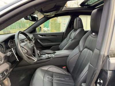 Maserati Levante 330 CV AWD GT Nero usata Senigallia