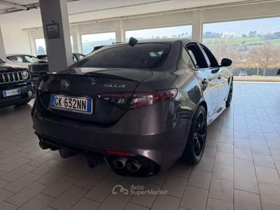 Alfa Romeo Giulia 2.9 V6 Bi-Turbo AT8 Quadrifoglio Grigio usata Senigallia