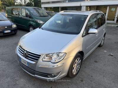 Volkswagen Touran 2.0 Trendline ecofuel usata Cinisello Balsamo