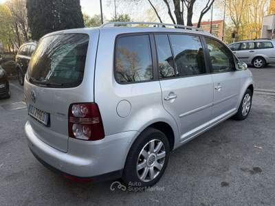 Volkswagen Touran 2.0 Trendline ecofuel usata Cinisello Balsamo