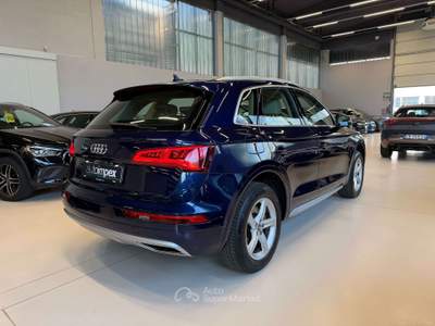 Audi Q5 Q5 40 2.0 tdi Business Sport quattro 190cv s-tr Blu/Azzurro usata Merano