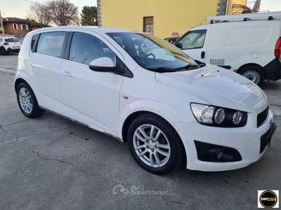 Chevrolet Aveo Diesel-Neopatentati-Anno 2012 Bianco usata Casatisma