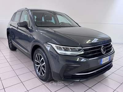 Volkswagen Tiguan TIGUAN 2.0 TDI SCR 122cv LIFE Grigio usata Pollenza