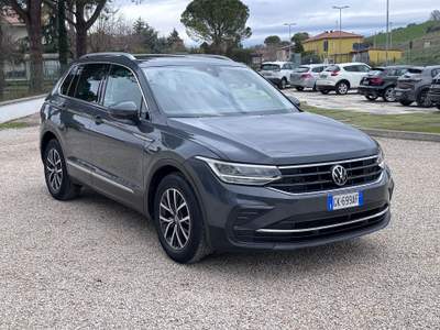 Volkswagen Tiguan TIGUAN 2.0 TDI SCR 122cv LIFE Grigio usata Pollenza