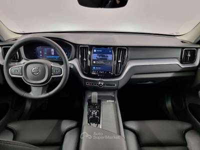 Volvo XC60 B5 (d) AWD Geartronic Momentum Pro Nero usata Erba