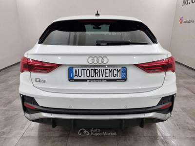 Audi Q3 SPB 35 TFSI S tronic S line edition Bianco usata Erba