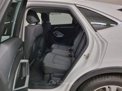 Audi Q3 SPB 35 TFSI S tronic S line edition Bianco usata Erba