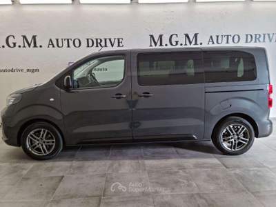 Opel Zafira Life 2.0 Diesel 180CV aut. Start&Stop Business Edition Grigio usata Erba