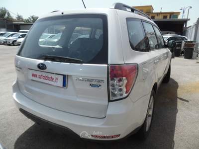 Subaru Forester Trend Bianco usata Qualiano