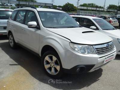 Subaru Forester Trend Bianco usata Qualiano