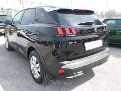 Peugeot 3008 S&S Business Nero usata Qualiano