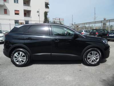 Peugeot 3008 S&S Business Nero usata Qualiano