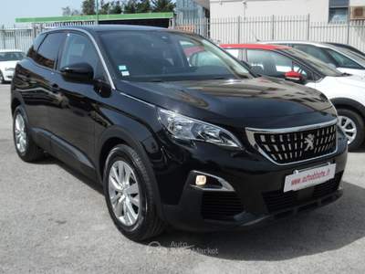 Peugeot 3008 S&S Business Nero usata Qualiano