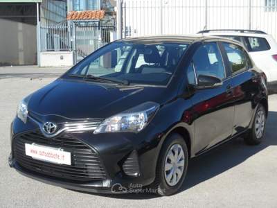 Toyota Yaris 5 porte Active Nero usata Qualiano