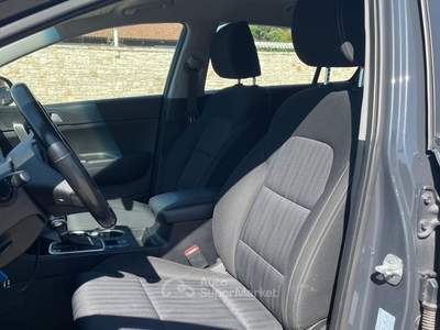 Kia Sportage KIA SPORTAGE 1.6 CRDI MHYB 100KW BUSIN. CLASS DCT 2WD Grigio usata Terlizzi