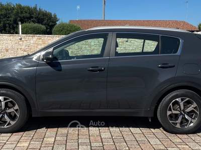 Kia Sportage KIA SPORTAGE 1.6 CRDI MHYB 100KW BUSIN. CLASS DCT 2WD Grigio usata Terlizzi