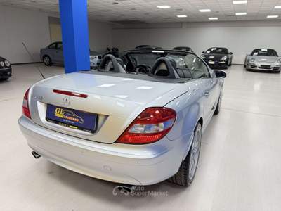 Mercedes-Benz SLK V6 DA 272CV*FULL OPTIONAL*BOOK SERVICE*PRIMA VERNICE*ASI* Argento usata Ciserano