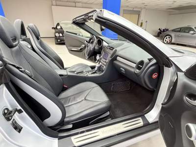 Mercedes-Benz SLK V6 DA 272CV*FULL OPTIONAL*BOOK SERVICE*PRIMA VERNICE*ASI* Argento usata Ciserano