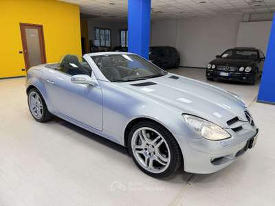 Mercedes-Benz SLK V6 DA 272CV*FULL OPTIONAL*BOOK SERVICE*PRIMA VERNICE*ASI* Argento usata Ciserano