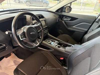 Jaguar F-Pace 2.0d i4 R-Sport awd 240cv auto Grigio usata Montecchio Maggiore