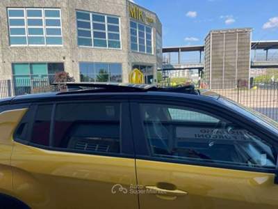 Jeep Avenger 1.2 Turbo 100 CV MHEV Summit Giallo usata Beinasco