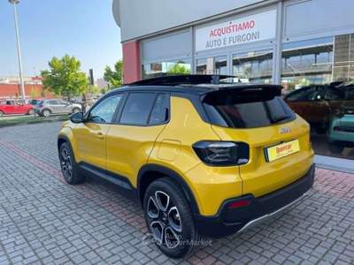 Jeep Avenger 1.2 Turbo 100 CV MHEV Summit Giallo usata Beinasco