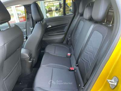 Jeep Avenger 1.2 Turbo 100 CV MHEV Summit Giallo usata Beinasco