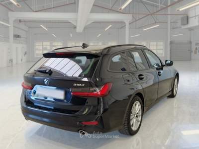 BMW Serie 3 318d BMW SERIE 3 318D 48V BUSINESS ADVANTAGE TOURING AUTO STATION WAGON usata Casei Gerola