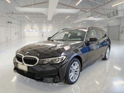 BMW Serie 3 318d BMW SERIE 3 318D 48V BUSINESS ADVANTAGE TOURING AUTO STATION WAGON usata Casei Gerola