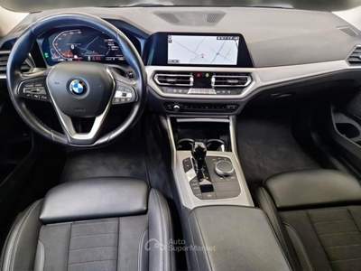 BMW Serie 3 318d BMW SERIE 3 318D 48V BUSINESS ADVANTAGE TOURING AUTO STATION WAGON usata Casei Gerola
