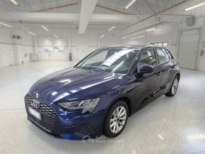 Audi A3 AUDI A3 SPORTBACK 30 TFSI MHEV S TRONIC BUSINESS 5 PORTE BERLINA usata Casei Gerola