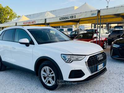 Audi Q3 S tronic line edition Bianco usata Massarosa