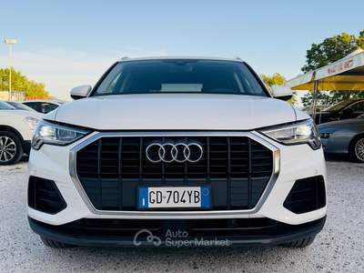 Audi Q3 S tronic line edition Bianco usata Massarosa